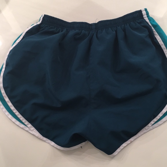 Dark turquoise Nike shorts - Picture 2 of 2